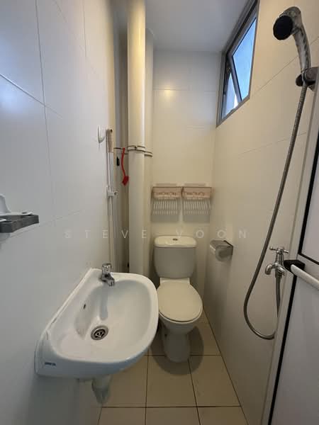 The Parc Condominium, 9 West Coast Walk, Room Rental, 150 sqft, Condominium For Rent, by Steve Voon, 500179771 - Bathroom - PropertyGuru.com.sg