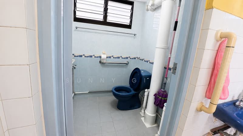 115 Bedok North Road, 115 Bedok North Road, 3 Bedrooms, 947 sqft, HDB Flat For Sale, by Sunny Giam, 500179773 - Bathroom - PropertyGuru.com.sg