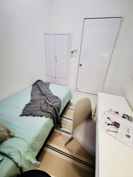 Dover Parkview, 36 Dover Rise, Room Rental, 180 sqft, Condominium For Rent, by Steve Voon, 500179774 - Bedroom - PropertyGuru.com.sg