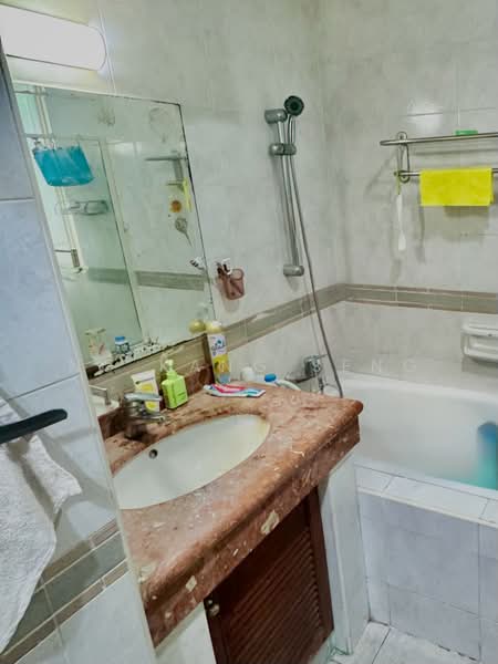 Northvale, 61 Choa Chu Kang Loop, 1 Bedroom, 721 sqft, Condominium For Sale, by Ng Kang Seng, 500179777 - Bathroom - PropertyGuru.com.sg