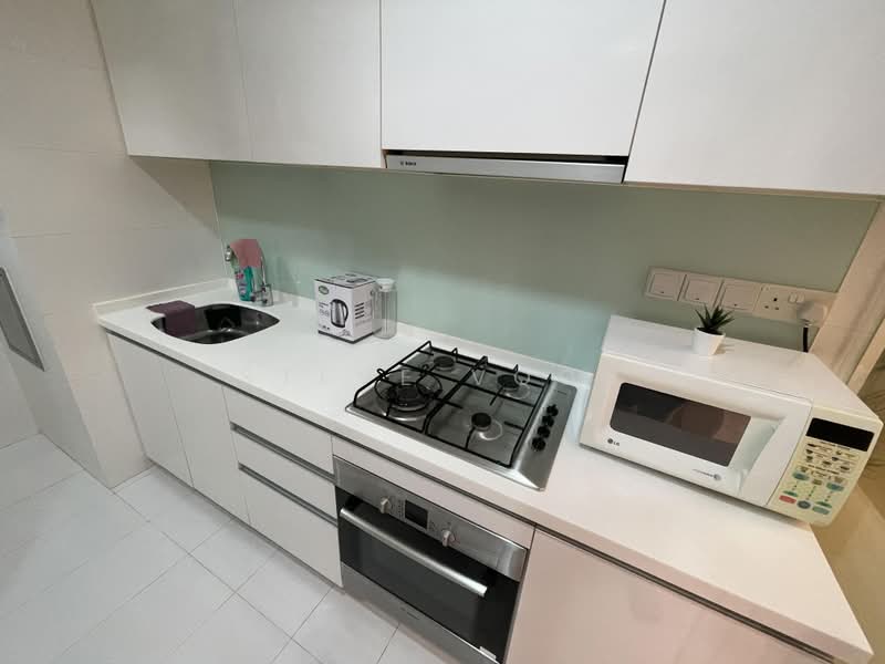 The Regency at Tiong Bahru, 36 Chay Yan Street, Room Rental, 180 sqft, Condominium For Rent, by Steve Voon, 500179779 - Kitchen - PropertyGuru.com.sg