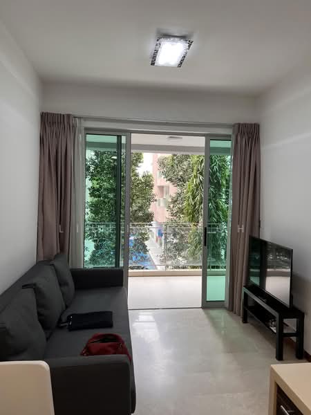 Urban Residences, 10 Lorong Ah Soo, 1 Bedroom, 484 sqft, Condominium For Rent, by Lillian Koh, 500179780 - Living Room - PropertyGuru.com.sg