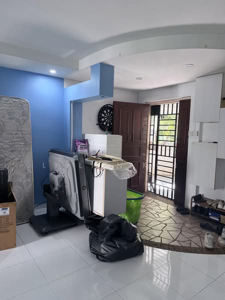 319B Anchorvale Drive, 319B Anchorvale Drive, 3 Bedrooms, 1,292 sqft, HDB Flat For Rent, by Lillian Koh, 500179783 - Entrance - PropertyGuru.com.sg