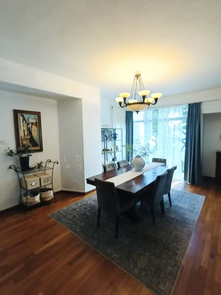 Elizabeth Heights, 57 Cairnhill Road, 4 Bedrooms, 2,530 sqft, Condominium For Sale, by Hilda Chan- Peddell, 500179792 - Dining Room - PropertyGuru.com.sg