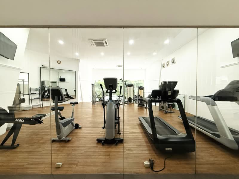 Elizabeth Heights, 57 Cairnhill Road, 4 Bedrooms, 2,530 sqft, Condominium For Sale, by Hilda Chan- Peddell, 500179792 - Gym - PropertyGuru.com.sg