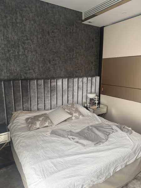 South Beach Residences, 28 South Beach Road, 2 Bedrooms, 1,249 sqft, Condominium For Sale, by Steve Ng Chih Wei, 500179803 - Bedroom - PropertyGuru.com.sg