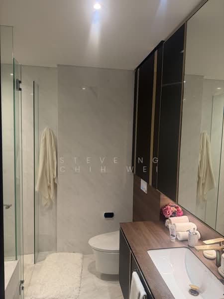South Beach Residences, 28 South Beach Road, 2 Bedrooms, 1,249 sqft, Condominium For Sale, by Steve Ng Chih Wei, 500179803 - Bathroom - PropertyGuru.com.sg