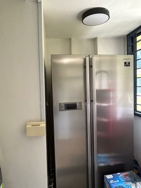 Westcove Condo, 10 West Coast Crescent, Room Rental, 150 sqft, Condominium For Rent, by Julie Kong, 500179819 - Kitchen - PropertyGuru.com.sg