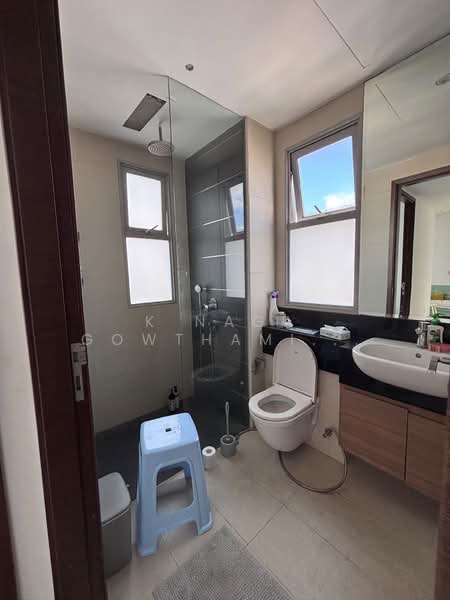 Centra Heights, 455 Sims Avenue, 2 Bedrooms, 1,270 sqft, Condominium For Sale, by K Naga Gowthami(Naga), 500179828 - Bathroom - PropertyGuru.com.sg