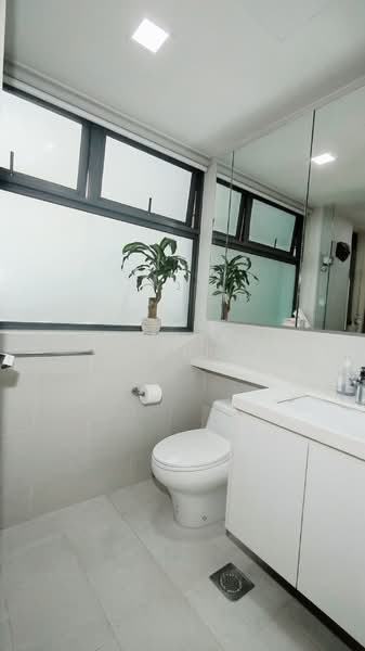 The Topiary, 11 Fernvale Lane, 3 Bedrooms, 1,539 sqft, Executive Condominium For Sale, by Adeline Peng, 500179829 - Master bathroom - PropertyGuru.com.sg