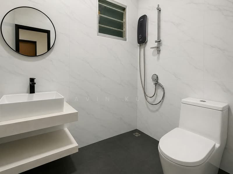 183D Boon Lay Avenue, 183D Boon Lay Avenue, 3 Bedrooms, 990 sqft, HDB Flat For Sale, by Kavin Kuah, 500179856 - Bathroom - PropertyGuru.com.sg