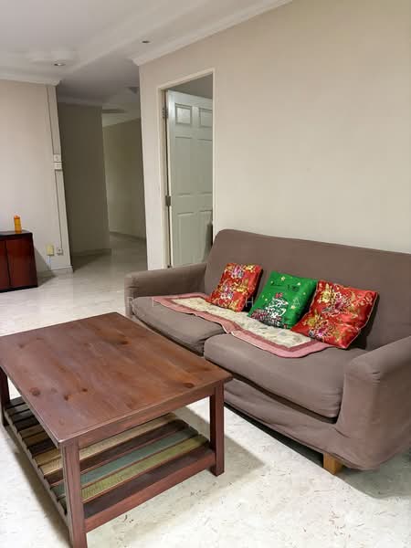 631 Choa Chu Kang North 6, 631 Choa Chu Kang North 6, 3 Bedrooms, 1,216 sqft, HDB Flat For Sale, by Cris Chia, 500179861 - Living Room - PropertyGuru.com.sg