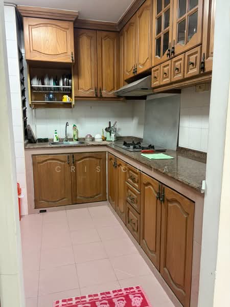 631 Choa Chu Kang North 6, 631 Choa Chu Kang North 6, 3 Bedrooms, 1,216 sqft, HDB Flat For Sale, by Cris Chia, 500179861 - Kitchen - PropertyGuru.com.sg