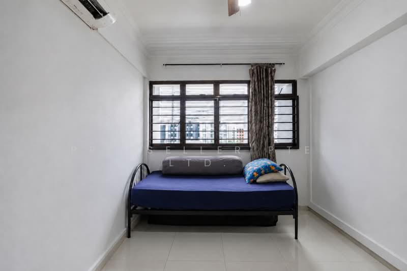 575 Woodlands Glen, 575 Woodlands Drive 16, 3 Bedrooms, 926 sqft, HDB Flat For Sale, by Gina Tow, 500179862 - Bedroom - PropertyGuru.com.sg