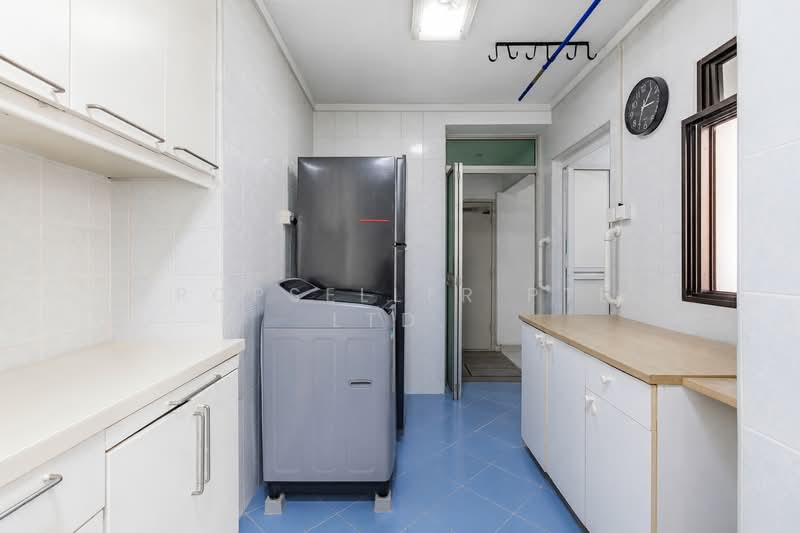 575 Woodlands Glen, 575 Woodlands Drive 16, 3 Bedrooms, 926 sqft, HDB Flat For Sale, by Gina Tow, 500179862 - Kitchen - PropertyGuru.com.sg