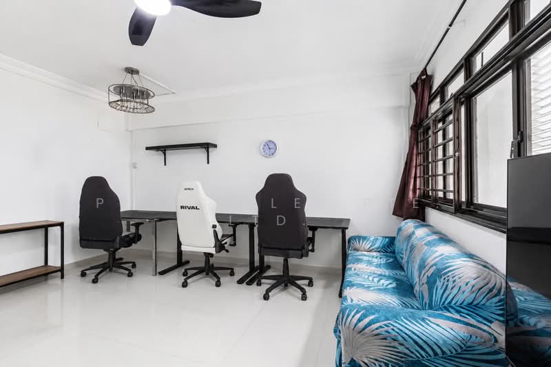 575 Woodlands Glen, 575 Woodlands Drive 16, 3 Bedrooms, 926 sqft, HDB Flat For Sale, by Gina Tow, 500179862 - Study - PropertyGuru.com.sg