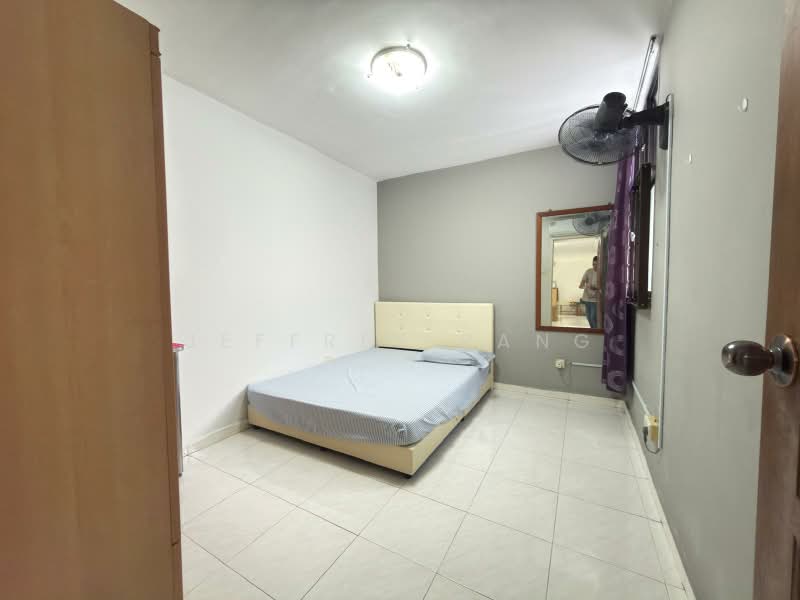 341A Sembawang Close, 341A Sembawang Close, Room Rental, 120 sqft, HDB Flat For Rent, by Jeffrey Pang, 500179876 - Bedroom 2 - PropertyGuru.com.sg