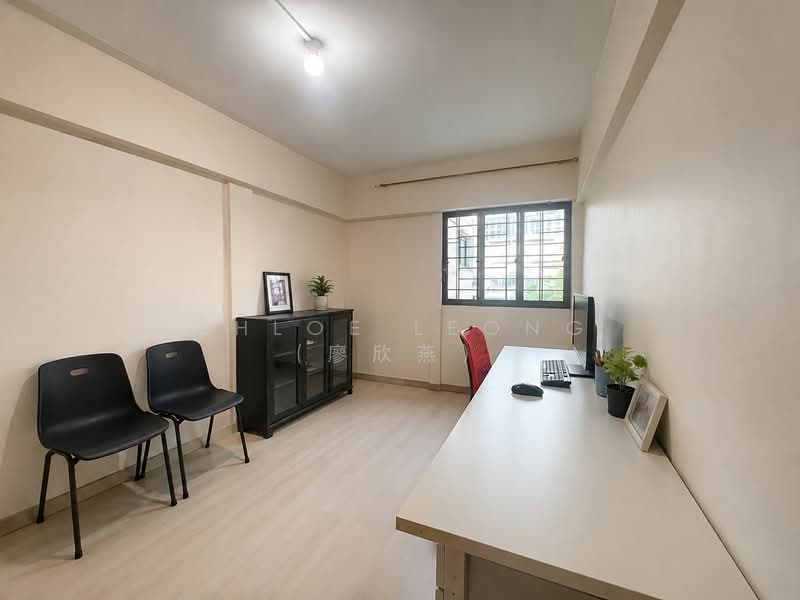 137 Lorong Ah Soo, 137 Lorong Ah Soo, 3 Bedrooms, 1,119 sqft, HDB Flat For Sale, by Chloe Leong (廖欣燕), 500179882 - Bedroom - PropertyGuru.com.sg
