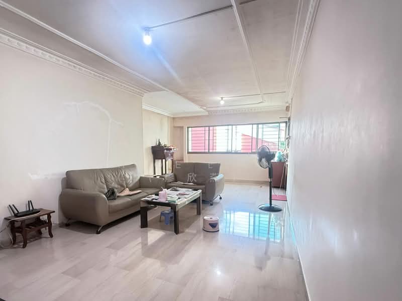 137 Lorong Ah Soo, 137 Lorong Ah Soo, 3 Bedrooms, 1,119 sqft, HDB Flat For Sale, by Chloe Leong (廖欣燕), 500179882 - Living Room - PropertyGuru.com.sg