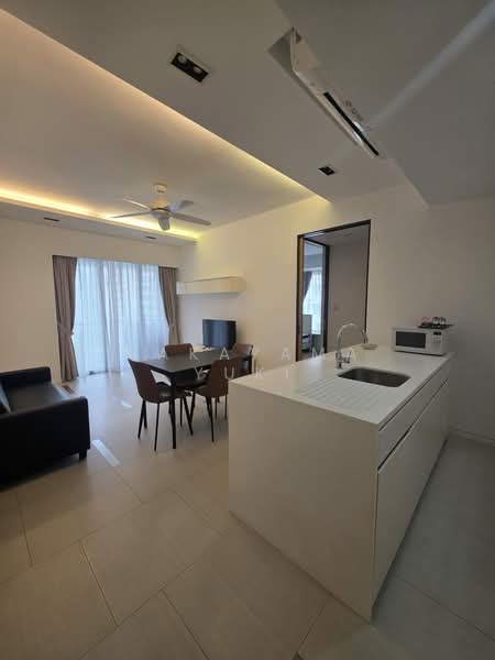 Newton Suites, 60 Newton Road, 2 Bedrooms, 797 sqft, Apartment For Rent, by Nakayama Yuki, 500179891 - Living Room - PropertyGuru.com.sg