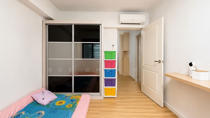 690 Jurong West Central 1, 690 Jurong West Central 1, 3 Bedrooms, 1,066 sqft, HDB Flat For Sale, by Terence Chua Kai Lun, 500179902 - Bedroom - PropertyGuru.com.sg