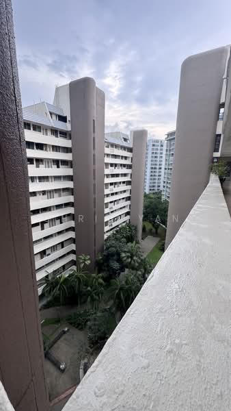 Lakepoint Condo, 10 Lakepoint Drive, Room Rental, 200 sqft, Condominium For Rent, by Chris Yan, 500179912 - Exterior - PropertyGuru.com.sg