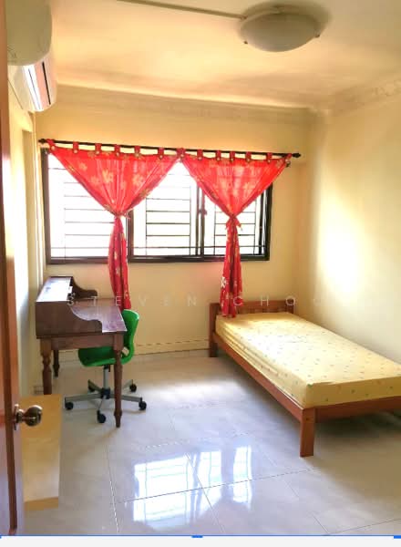 270 Tampines Street 21, 270 Tampines Street 21, Room Rental, 120 sqft, HDB Flat For Rent, by Steven Choo, 500179913 - Bedroom - PropertyGuru.com.sg