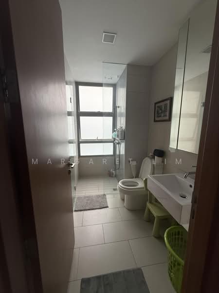 The Seafront on Meyer, 55 Meyer Road, 3 Bedrooms, 1,604 sqft, Condominium For Sale, by Margaret Lim, 500179919 - Common toilet - PropertyGuru.com.sg