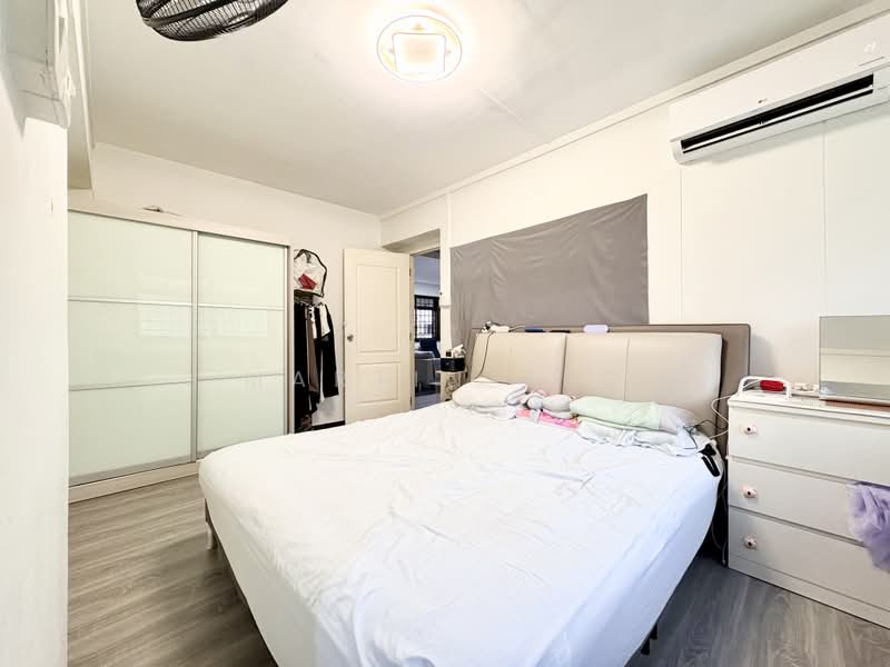 Affordable $6xxk Renovated Huge 1087 sqft 4 Rm HDB near Tampines East Mrt Tampines mart east spring, , 3 Bedrooms, 1,087 sqft, HDB Flat For Sale, by Martin, 500179935 - Bedroom - PropertyGuru.com.sg