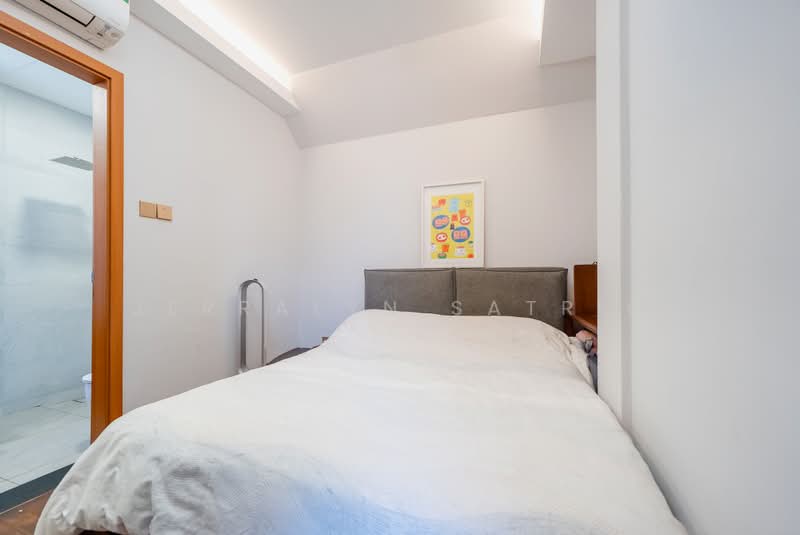 Sunshine Regency, 9 Rambai Road, 2 Bedrooms, 1,152 sqft, Apartment For Sale, by Jerralyn Satrio, 500179947 - Bedroom - PropertyGuru.com.sg