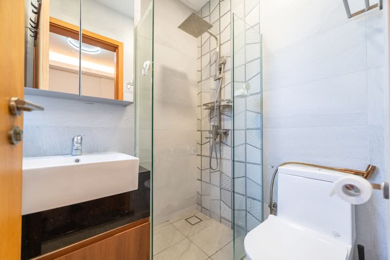 Sunshine Regency, 9 Rambai Road, 2 Bedrooms, 1,152 sqft, Apartment For Sale, by Jerralyn Satrio, 500179947 - Bathroom - PropertyGuru.com.sg