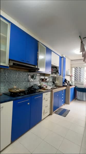 343 Bukit Batok Street 34, 343 Bukit Batok Street 34, 3 Bedrooms, 1,151 sqft, HDB Flat For Sale, by Yosh Choong, 500179952 - Kitchen - PropertyGuru.com.sg