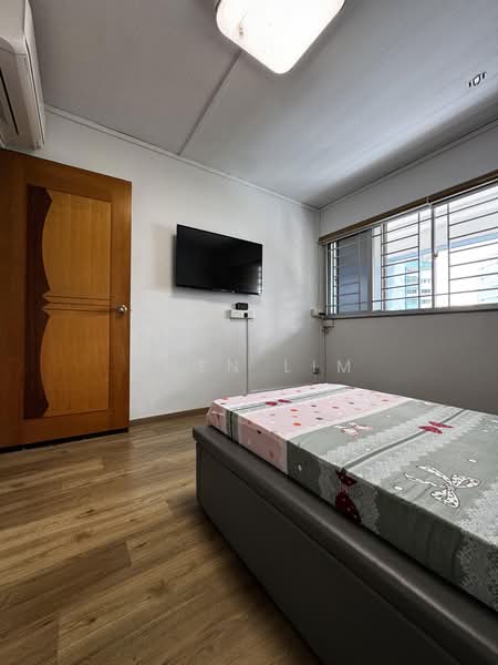 124 Tampines Street 11, 124 Tampines Street 11, Room Rental, 100 sqft, HDB Flat For Rent, by Aden Lim, 500179969 - Bedroom - PropertyGuru.com.sg