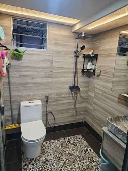 467A Fernvale Link, 467A Fernvale Link, Room Rental, 350 sqft, HDB Flat For Rent, by Arvind (PN), 500179970 - Bathroom - PropertyGuru.com.sg
