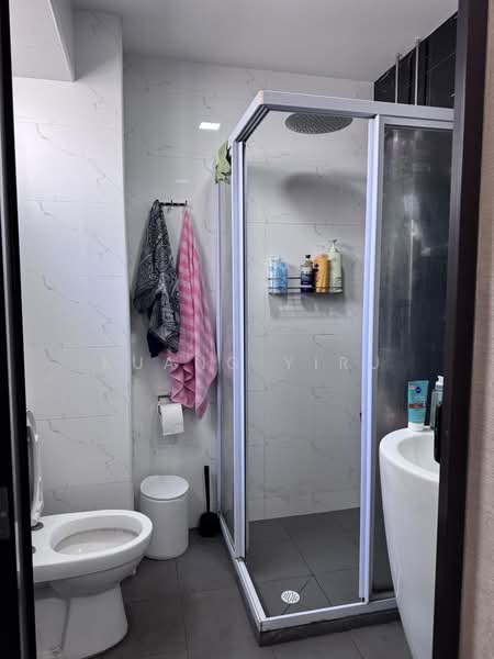 873 Yishun Street 81, 873 Yishun Street 81, 3 Bedrooms, 1,367 sqft, HDB Flat For Sale, by Kuang YiRu, 500180012 - Bathroom - PropertyGuru.com.sg