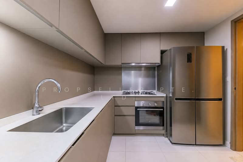 Bellewaters, 19 Anchorvale Crescent, 4 Bedrooms, 1,130 sqft, Executive Condominium For Sale, by JOHN YEO, 500180027 - Kitchen - PropertyGuru.com.sg