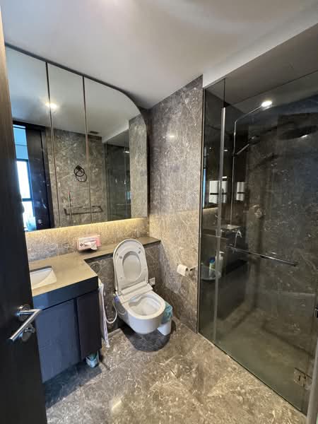 Avenue South Residence, 11 Silat Avenue, 2 Bedrooms, 657 sqft, Condominium For Sale, by Li Xinghua, 500180040 - Bathroom - PropertyGuru.com.sg
