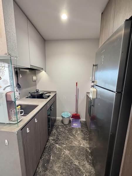Avenue South Residence, 11 Silat Avenue, 2 Bedrooms, 657 sqft, Condominium For Sale, by Li Xinghua, 500180040 - Kitchen - PropertyGuru.com.sg