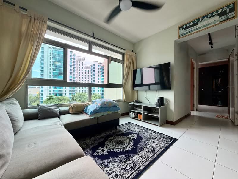 623C Punggol Central, 623C Punggol Central, 2 Bedrooms, 732 sqft, HDB Flat For Sale, by Amelia Chia, 500180066 - Living Room - PropertyGuru.com.sg