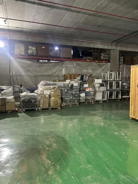 🌟 CHEAP | Tuas Avenue | warehouse with racks | pallet postions, Tuas avenue, Boon Lay / Jurong / Tuas, 11,800 sqft, Warehouse For Rent, by Rachel ng, 500180069 - Interior - CommercialGuru.com.sg