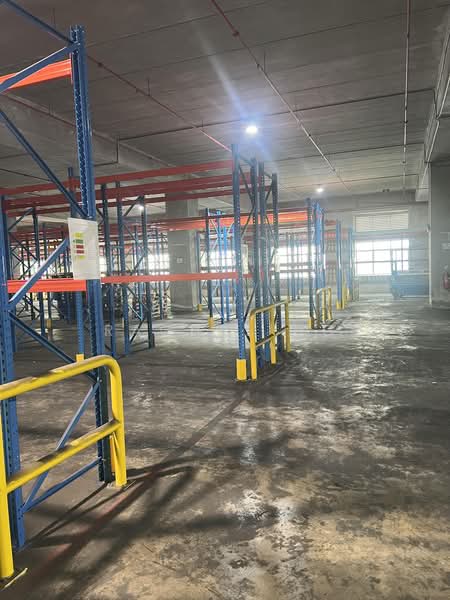 🌟 CHEAP | Tuas Avenue | warehouse with racks | pallet postions, Tuas avenue, Boon Lay / Jurong / Tuas, 11,800 sqft, Warehouse For Rent, by Rachel ng, 500180069 - Interior - CommercialGuru.com.sg