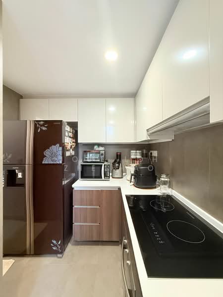 Parc Olympia, 50 Flora Drive, 3 Bedrooms, 1,453 sqft, Condominium For Sale, by Jose Loh Zhenhao, 500180071 - Kitchen - PropertyGuru.com.sg