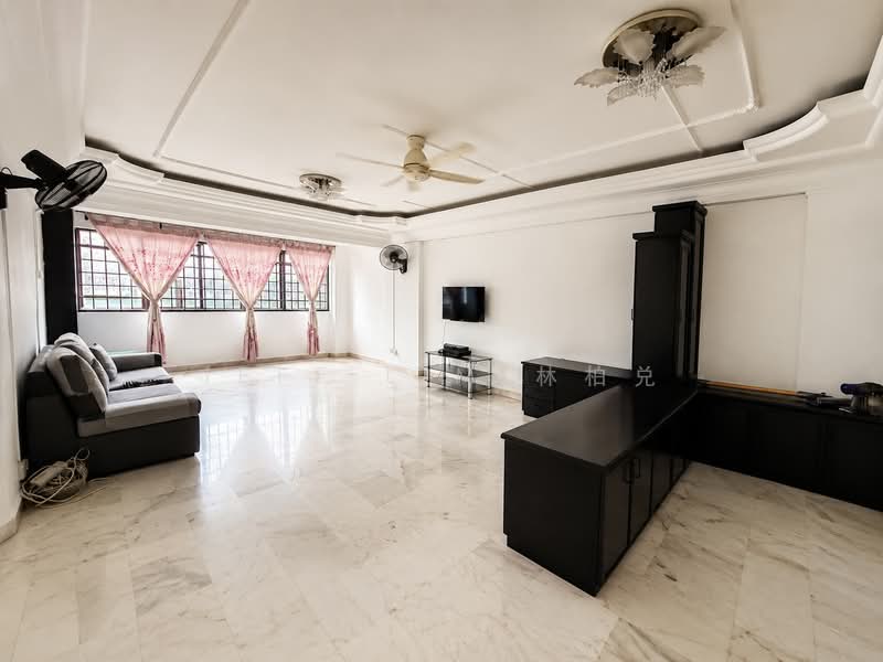 High floor Executive Apartment - MRT, Park, Mall, , 4 Bedrooms, 1,560 sqft, HDB Flat For Sale, by jeff Lim 林柏兑, 500180076 - Living Room - PropertyGuru.com.sg