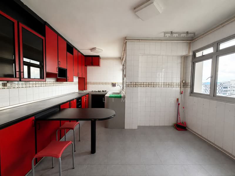 High floor Executive Apartment - MRT, Park, Mall, , 4 Bedrooms, 1,560 sqft, HDB Flat For Sale, by jeff Lim 林柏兑, 500180076 - Kitchen - PropertyGuru.com.sg