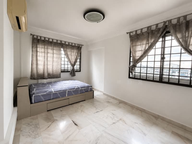 High floor Executive Apartment - MRT, Park, Mall, , 4 Bedrooms, 1,560 sqft, HDB Flat For Sale, by jeff Lim 林柏兑, 500180076 - Bedroom - PropertyGuru.com.sg