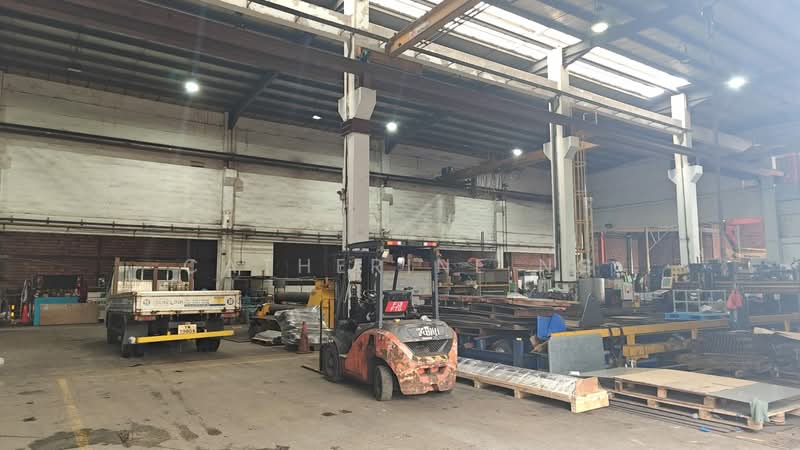 For Lease | 9.6m high workshop with overhead cranes, , 12,000 sqft, Factory / Workshop (B2) For Rent, by Catherine Ng, 500180086 - Interior - CommercialGuru.com.sg