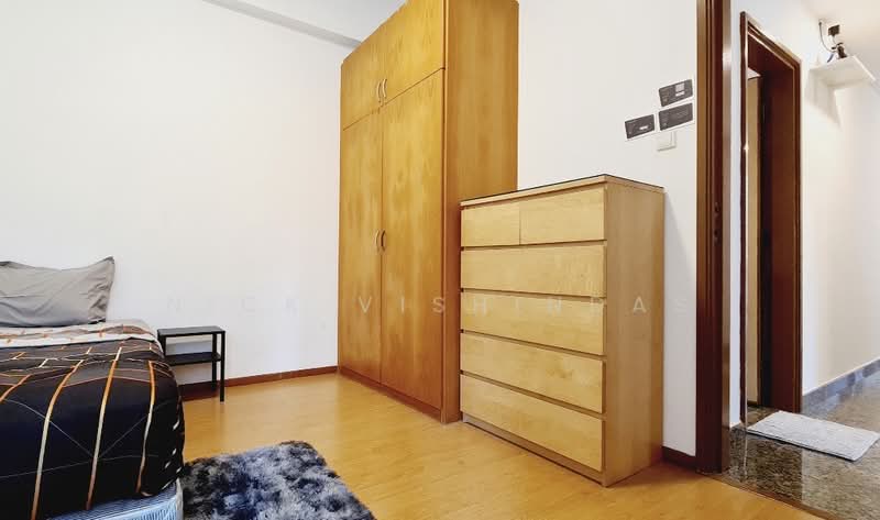 Oleanas Residences, 42 Kim Yam Road, Room Rental, 180 sqft, Condominium For Rent, by Nick Vishindas, 500180091 - Bedroom - PropertyGuru.com.sg