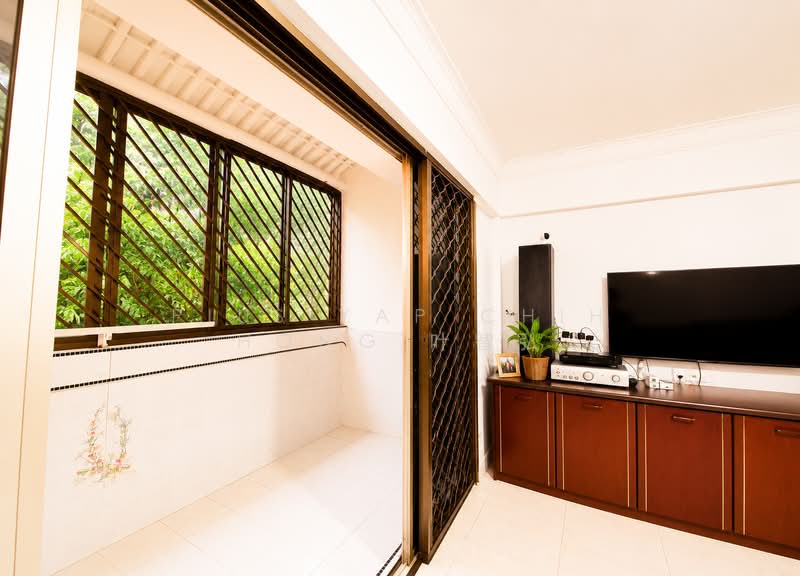 633 Hougang Avenue 8, 633 Hougang Avenue 8, 4 Bedrooms, 1,593 sqft, HDB Flat For Sale, by Pius Yap Chih Hong 叶智弘, 500180095 - Living Room - PropertyGuru.com.sg