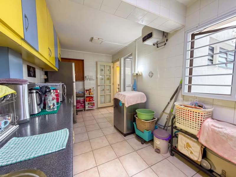 103 Jurong East Street 13, 103 Jurong East Street 13, 3 Bedrooms, 1,291 sqft, HDB Flat For Sale, by KENNETH CHUA, 500180107 - Kitchen - PropertyGuru.com.sg