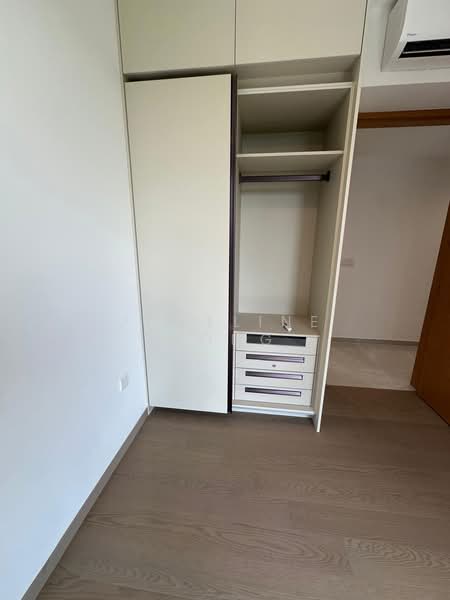 Penrose, 20 Sims Drive, 2 Bedrooms, 807 sqft, Condominium For Rent, by Joceline Wong, 500180118 - PropertyGuru.com.sg